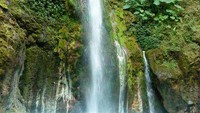 Air terjun dua warna di SUmatera Utara yang cantik (Deena Purba/dtraveler)