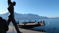 Freddie Mercury menatap Danau Jenewa (Ardhi/detikInet)