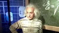 Patung Lilin Albert Einstein