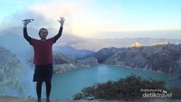 Di atas Kawah Ijen