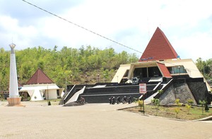 Berwisata Alam Mengenal Batuan Di Museum Karst