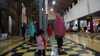Bagian dalam pabrik