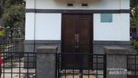 Rumah tempat menyimpan abu almarhum/ almarhumah orang Jepang
