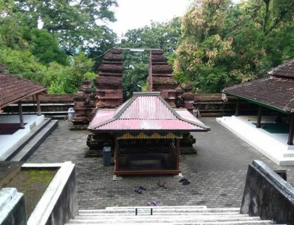 Berziarah Ke Makam Raja Raja Mataram Berziarah Ke Makam Raja Raja Mataram