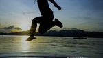Betapa Cantiknya Senja di Pulau Gili Noko