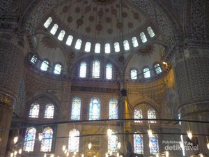 Blue Mosque, Si Biru yang Menawan dari Istanbul