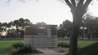 Toilet di taman