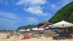Bosan dengan Kuta, Coba ke Pantai Pandawa
