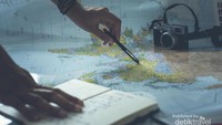 Ilustrasi Virtual Travelling. Photo dari Glenn Carstens-Peters di Unsplash (https://unsplash.com/photos/ZWD3Dx6aUJg).