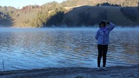 Kabut Ranu Kumbolo di pagi hari