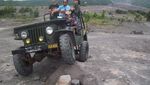 Bruumm! Serunya Menjelajahi Kaki Gunung Merapi dengan Jeep