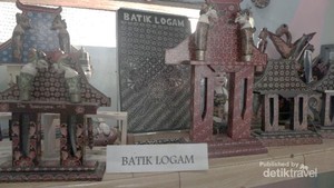 Buah Tangan Unik Khas Bantul: Pisau Batik