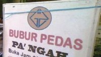 Papan bubur pedas di bagian depan