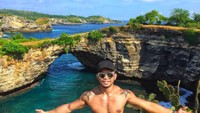 Broken  Beach