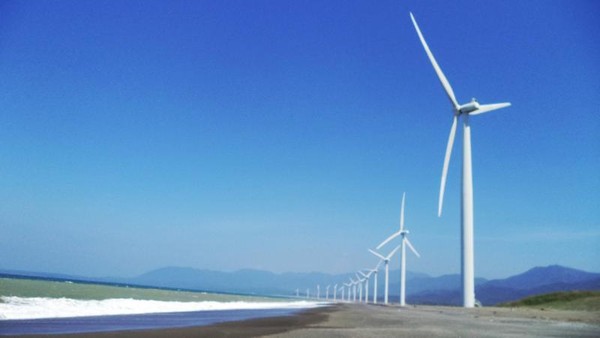 Bukan Belanda Ini Pantai Kincir Angin Di Filipina