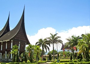 Bukan Cuma Panas, Padang Juga Kaya Objek Wisata!