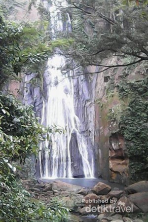 Bukan Cuma Pantai, Alor Juga Punya Air Terjun Cantik