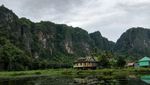 Bukan di China Atau Madagaskar, Ini Taman Hutan Batu Sulawesi Selatan