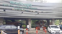 Pintu masuk maribaya natural hot spring resort