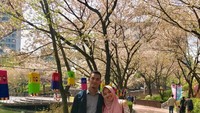 Hasil jepretan orang lokal yang menawarkan diri untuk mengambil foto kami.