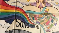Salah satu mural di tepian danau Seokchon.