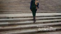Mirip istana, bukan?