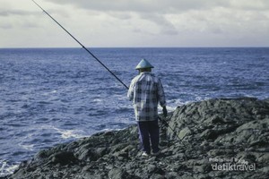 Bukan Korea Selatan, Pantai Jungwok Ini Ada di Yogyakarta