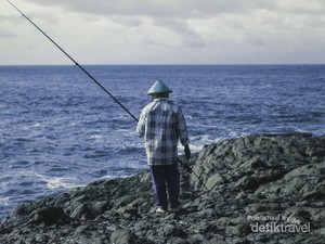 Bukan Korea Selatan, Pantai Jungwok Ini Ada di Yogyakarta