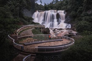 Bukan Niagara Falls, Ini Curug Malela Bandung