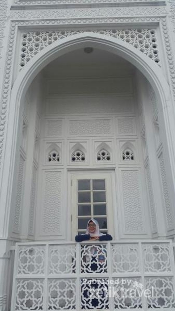 Sudut-Sudut Masjid Ramlie Musofa Cocok untuk Berfoto