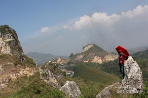 Bukit Karst di Padalarang, Bagai di Dunia Lain