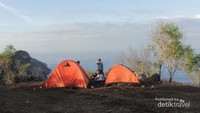 dirikan tenda