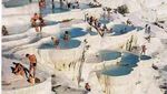 Byur! Berendam di Kolam Air Panas Pamukkale, Turki