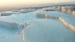 Byur! Berendam di Kolam Air Panas Pamukkale, Turki
