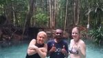 Camping Asyik di Kali Biru, Raja Ampat