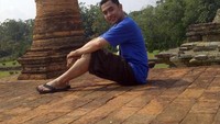 Berfoto di Candi Muara Takus