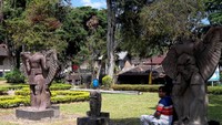 Patung Bersayap