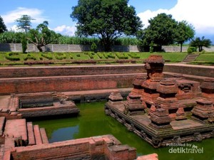 Candi Tikus yang Cantik dan Penuh Misteri