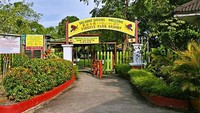 Pintu masuk Firefly Park (kualaselangor.info)