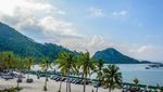 Cantiknya Pantai Sari Ranggung, Makin Lengkap dengan Masjid Apung