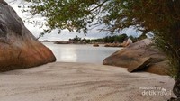 Pantai Tanjung Tinggi sore hari