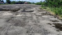 Landasan Bandara Jeffman
