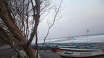 Cantiknya Senja Berkabut di Pantai Kuwaru, Yogyakarta