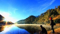 Sunrise yang sempurna di Ranu Kumbolo (Ardi Rimbawan /dtraveler)