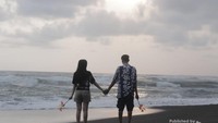 Romantisnya Pantai Goa Cemara