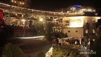 Suasana malam di Heha Sky View