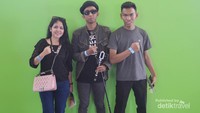 Tiket VIP yang berwarna biru