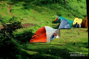 Cara Nikmati Bogor Saat Weekend, Kemping di Buper Sukamantri