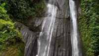 Air yang jernih dan tidak terlalu deras