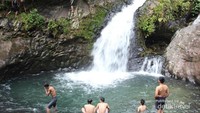 Air Terjun Lubuk Tampurung selalu ramai dikunjungi traveler dan menjadi wisata keluarga